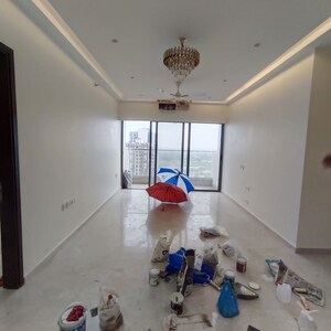 Room in 2 BHK Apartment at Sheth 72 West, Andheri West – for Rent