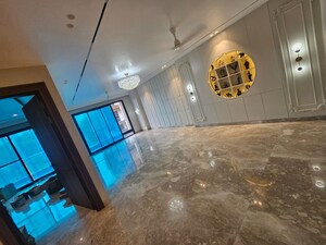 Furnished Amenities in 4 BHK Builder Floor at Vinayak Plaza, Sector 15 – for Sale