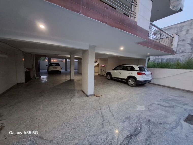  Parking, empire-floors 3 Bedroom 270 Sq.Yd. Builder Floor In Sector 57 Gurgaon 10676553