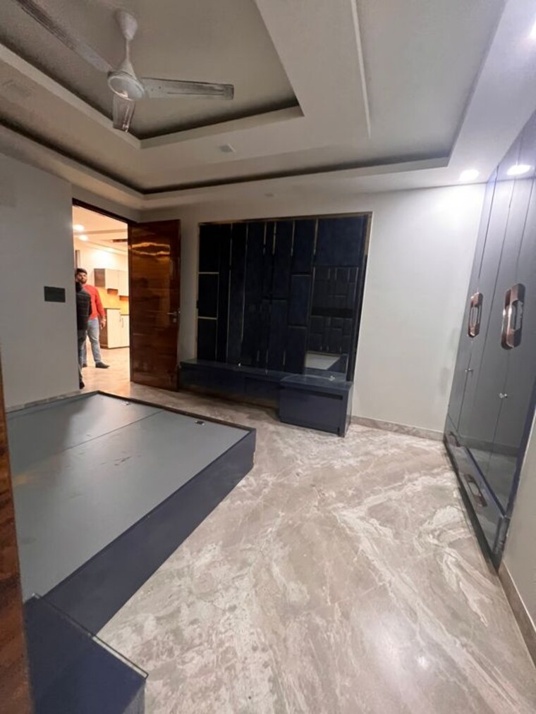  Parking, saket 3 Bedroom 1800 Sq.Ft. Builder Floor In Saket Delhi 10676576