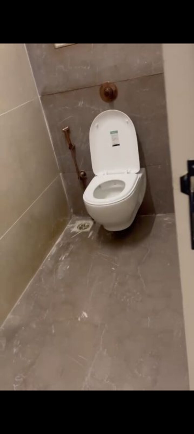 Bathroom, nehru nagar 1 Bedroom 430 Sq.Ft. Apartment In Nehru Nagar Mumbai 10676594