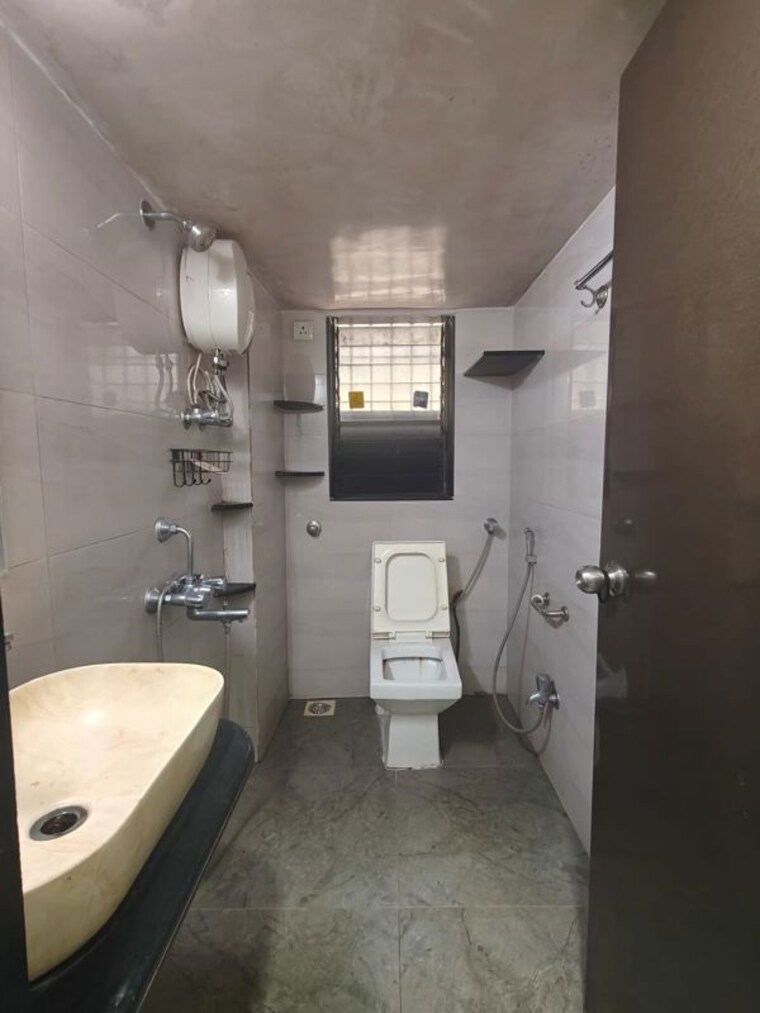 Bathroom, lok-milan 2 Bedroom 915 Sq.Ft. Apartment In Chandivali Mumbai 10676600