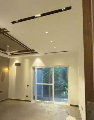 Room in 4 BHK Villa at Johri – for Sale