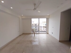Room in 4 BHK Builder Floor at Safdarjung Enclave – for Rent
