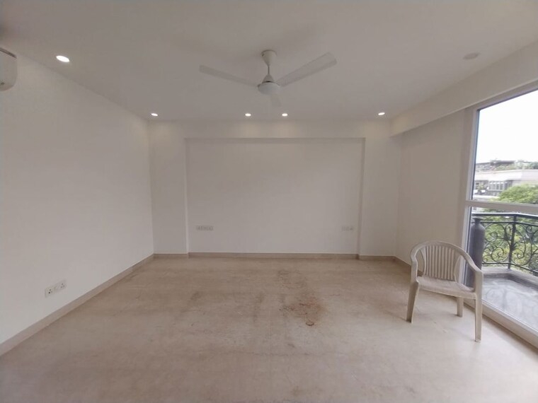 Room, safdarjung enclave 4 Bedroom 500 Sq.Yd. Builder Floor In Safdarjung Enclave Delhi 10676615