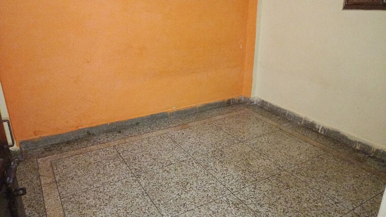 Room, vaishali sector 3 1 Bedroom 350 Sq.Ft. Builder Floor In Vaishali Sector 3 Ghaziabad 10676617