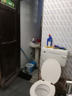 Bathroom in 2 BHK Builder Floor at Sector 13 – for Rent