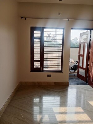 Room in 6+ BHK Independent House at Sector 18 – for Rent