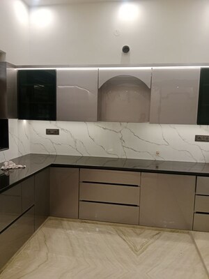 Kitchen in 6+ BHK Independent House at Sector 18 – for Rent