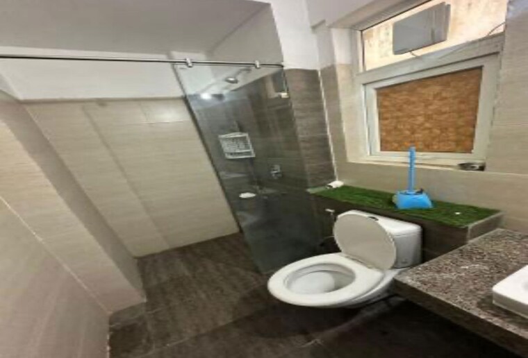 Bathroom, dlf-the-primus 4 Bedroom 2576 Sq.Ft. Apartment In Sector 82a Gurgaon 10676476