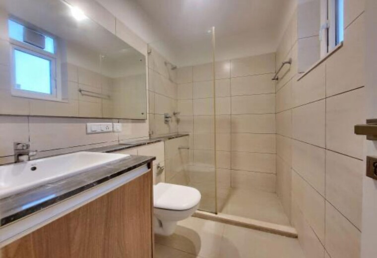 Bathroom, dlf-the-primus 3 Bedroom 2086 Sq.Ft. Apartment In Sector 82a Gurgaon 10676363
