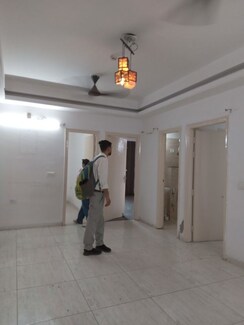 2.5 BHK +Apartment For Rent in Ajnara Ambrosia
