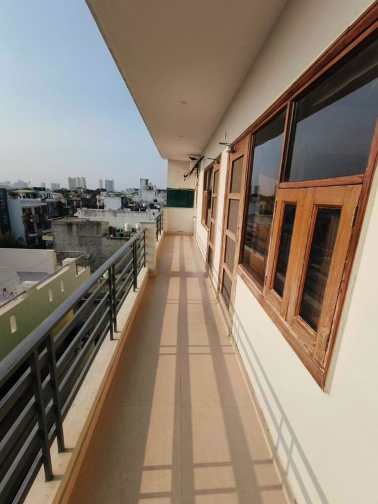 Balcony, sector 10 3 Bedroom 2250 Sq.Ft. Builder Floor In Sector 10 Gurgaon 10676697