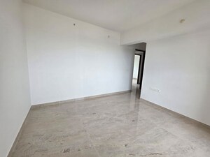 Room in 2.5 BHK Apartment at Jay Amrat Apartment, Malad West – for Rent