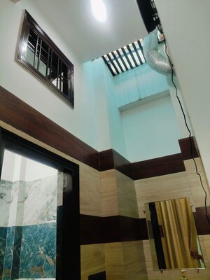 Furnished Amenities in 3 BHK Apartment at Omaxe The Palace, Gomti Nagar – for Rent
