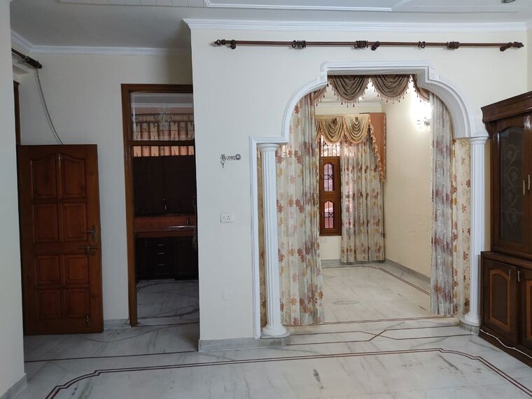 undefined, sector 9 2.5 Bedroom 1650 Sq.Ft. Builder Floor In Sector 9 Gurgaon 10676718