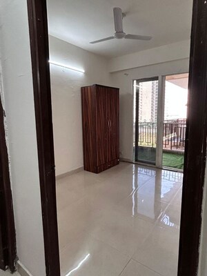 Room in 1 BHK Apartment at AVL 36 Gurgaon, Sector 36 – for Rent
