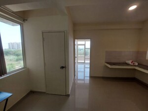 Room in 3 BHK Apartment at Pyramid Infinity, Sector 70 – for Rent