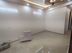 Room in 3 BHK Apartment at Signature Global Park 4 and 5, Sohna Sector 36 – for Rent