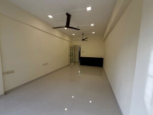 Room in 2 BHK Apartment at Lake View Bandra, Bandra West – for Sale