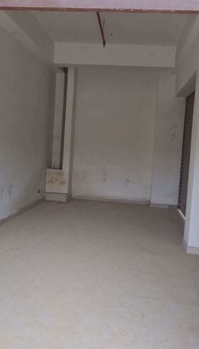 Room, raj nagar extension Commercial Shop 450 Sq.Ft. In Raj Nagar Extension Ghaziabad 10676747