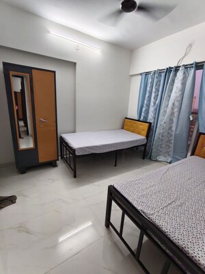 Room in  Pg at Anant Metropolis Insignia Towers, Kasarvadavali – for Rent
