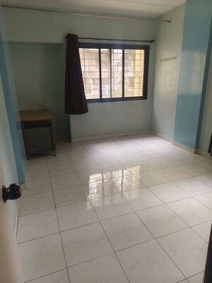 Room in 3 BHK Apartment at Nirmiti Horizon, Aundh – for Rent