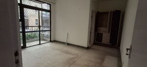 Room in 2 BHK Builder Floor at Sushant Lok I – for Rent
