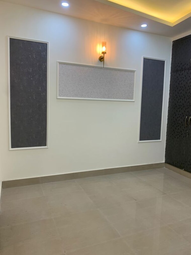 Room, green fields colony 3 Bedroom 1200 Sq.Ft. Builder Floor In Green Fields Colony Faridabad 10676814