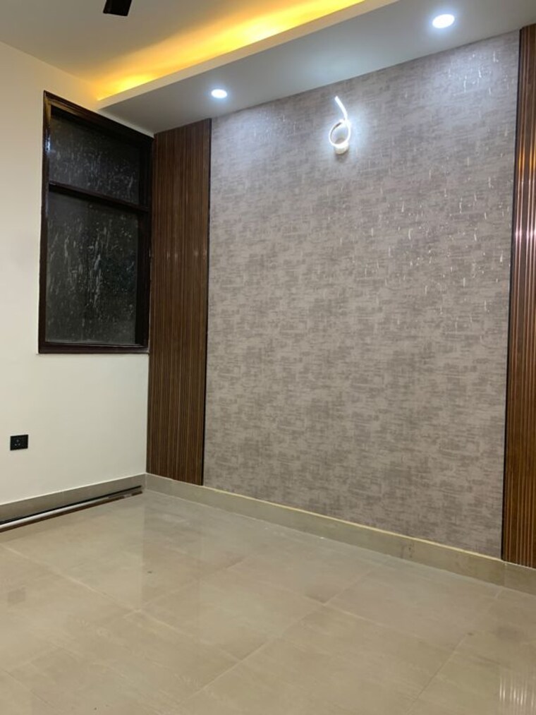 Room, green fields colony 3 Bedroom 1200 Sq.Ft. Builder Floor In Green Fields Colony Faridabad 10676814