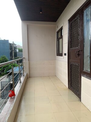 Building Lobby in 3 BHK Builder Floor at Green Fields Colony – for Sale