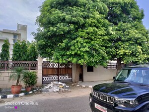  Plot – Exterior View View at Sushant Lok I - for Sale