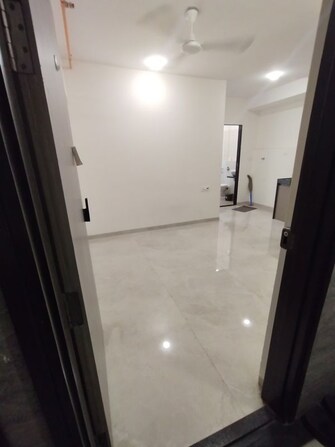 1 BHK +  323 Sq.Ft. Apartment in Platinum Tower 1