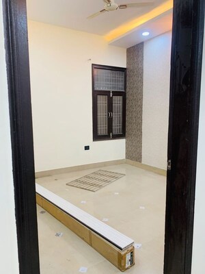Bedroom in 3 BHK Builder Floor at Green Fields Colony – for Sale