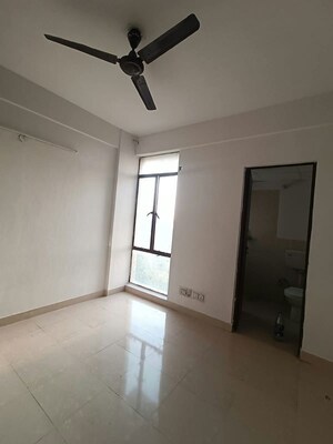 Room in 2 BHK Apartment at Conscient Habitat, Sector 99a – for Sale