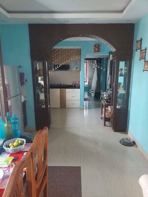 Room in 3 BHK Apartment at Reekjoyoni – for Rent