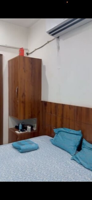 Bedroom in 1 RK Builder Floor at Dlf City Phase 3 – for Rent