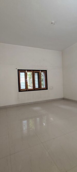 Room in 4 BHK Villa at Shankar Nagar – for Rent