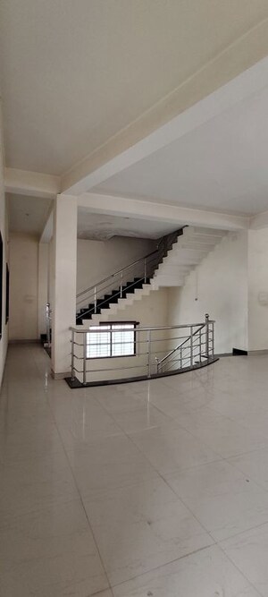 Room in 4 BHK Villa at Shankar Nagar – for Rent