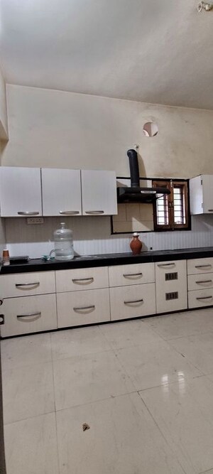 Kitchen in 4 BHK Villa at Shankar Nagar – for Rent