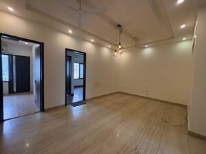 3 BHK Builder Floor For Rent in Sector 23