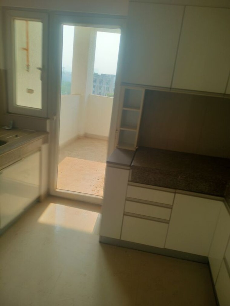 Room, emaar-imperial-gardens 3 Bedroom 2025 Sq.Ft. Apartment In Sector 102 Gurgaon 10676901