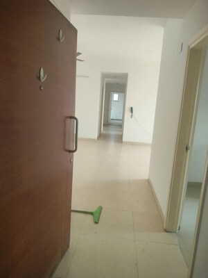 Room in 3 BHK Apartment at Emaar Imperial Gardens, Sector 102 – for Sale