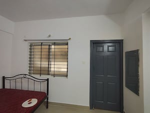 Room in 2 BHK Apartment at NSR Brindavan Annex, Hsr Layout – for Rent