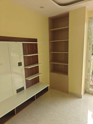 Room in 4 BHK Builder Floor at Sector 5 – for Sale