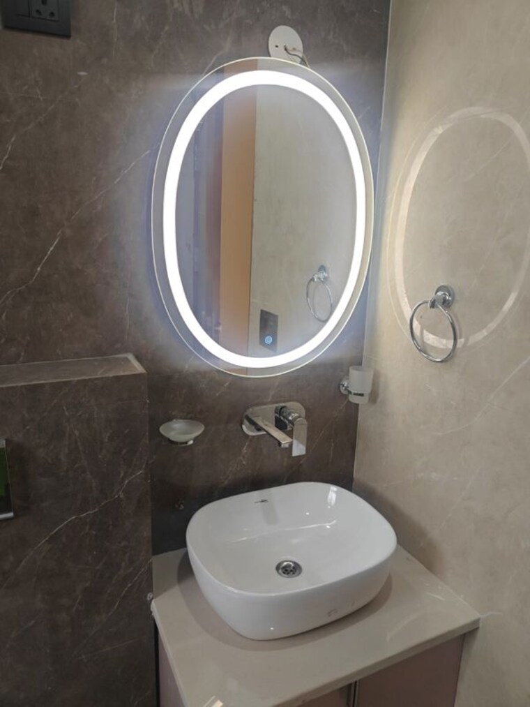 Bathroom, sector 5 4 Bedroom 350 Sq.Yd. Builder Floor In Sector 5 Gurgaon 10676920