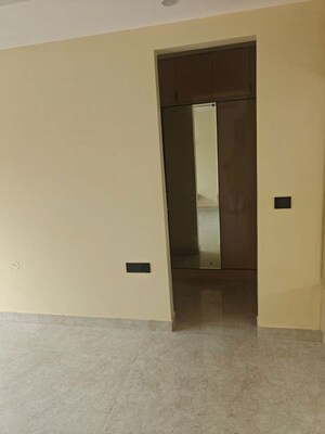 Room in 4 BHK Builder Floor at Sector 5 – for Sale