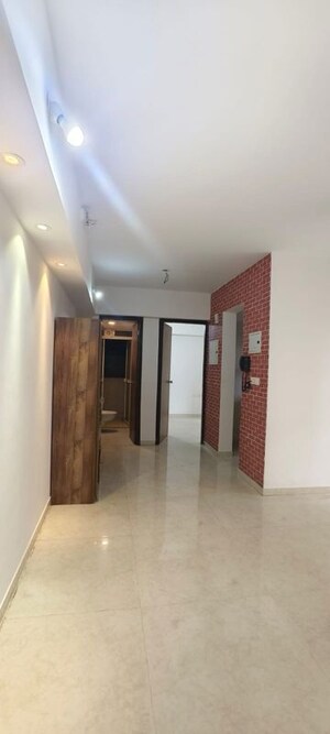 1 BHK Apartment For Rent in Lodha Amara, Kolshet Road