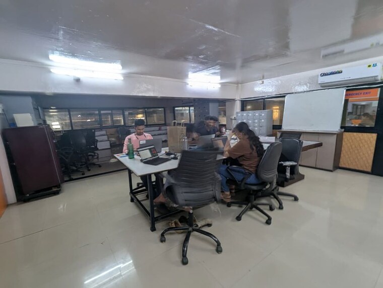  Parking, vasai Commercial Warehouse 58000 Sq.Ft. In Vasai Palghar 10676932