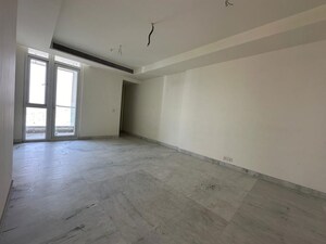 Room in 4 BHK Apartment at Krrish Provence Estate, Gurgaon Faridabad Road – for Rent